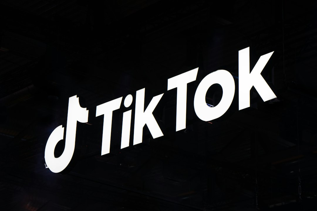 Visual illustration for how to choose TikTok Growth Automation & SaaS Solutions